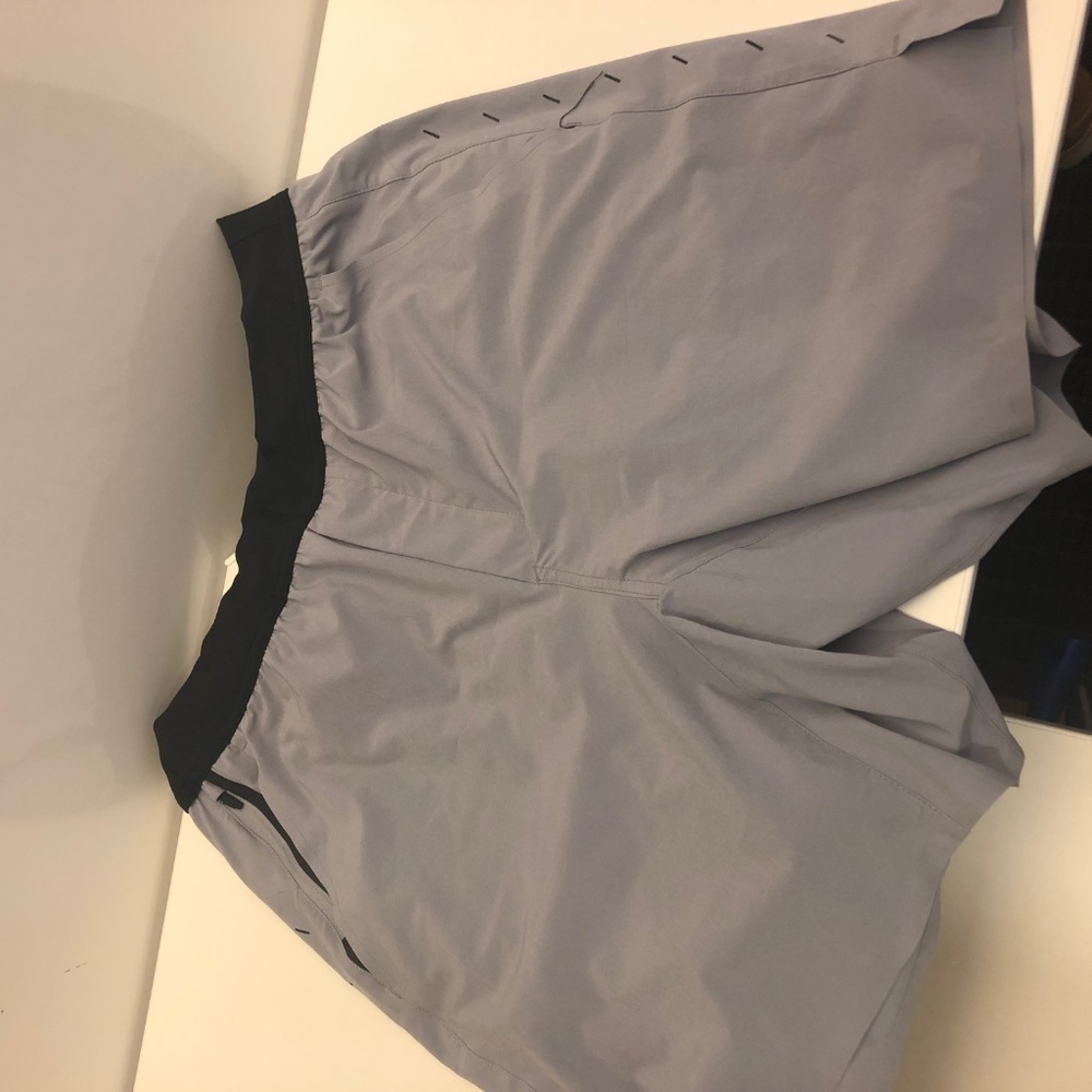 Ten Thousand Men's Interval Short